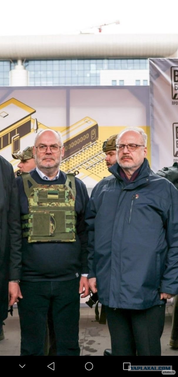 Президенты Польши, Латвии, Литвы и Эстонии сели на поезд и едут в Киев к Зеленскому.