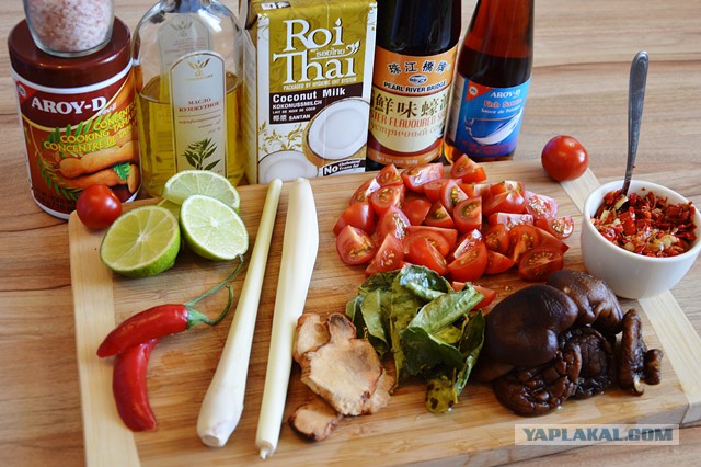 Вкусное обаяние Кулинарии, Повара ЯПа поздравляют милых дам!