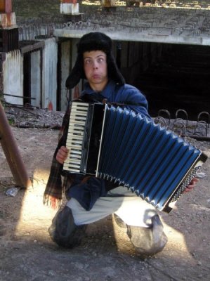 Иногда курить не так вредно, чем не курить. В Тольятти гопники избили прохожего, не сумевшего пояснить за ЗОЖ