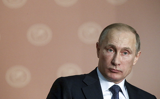 Путин поручил запретить экспорт необработанной древесины