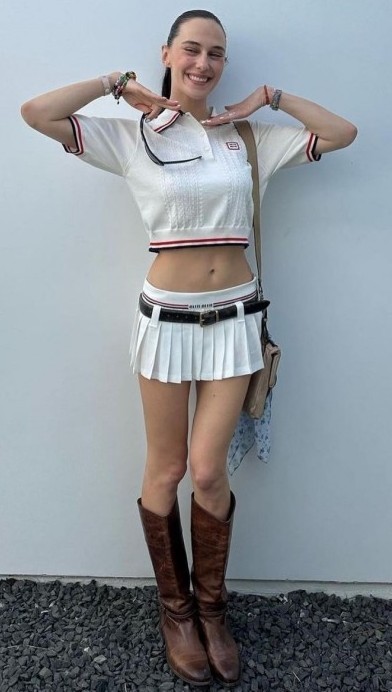 Девушки с фестиваля Coachella 2023