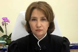 Адам купил новые часы