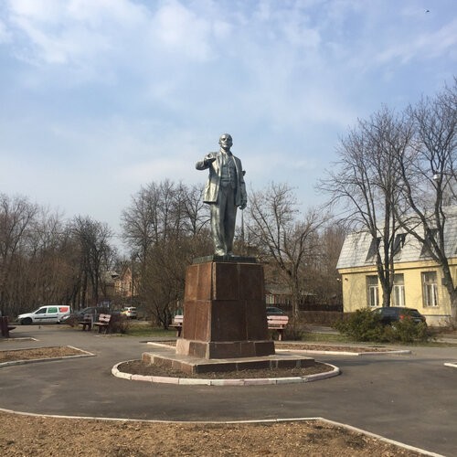 Ленин разный
