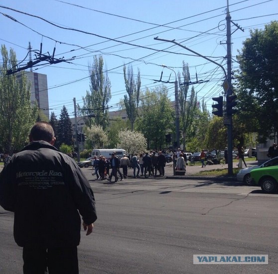 Мариуполь, держись!