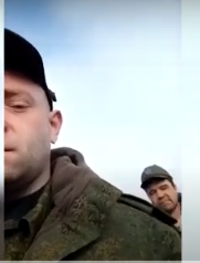 Даже стрелять не обучали