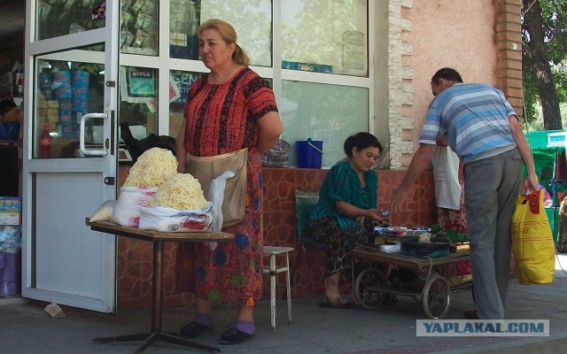 Сегодня на Фархадском базаре в Ташкенте