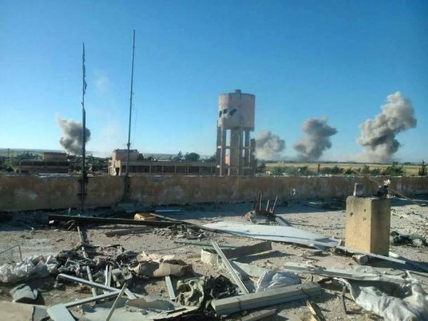 Армия Сирии прорвала двухлетнюю осаду авиабазы