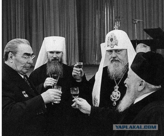 Поможет братушечкам! Патриарх Кирилл поможет построить в Москве мечеть специально для лиц азербайджанской национальности