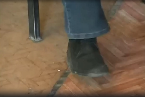 Друзья! говорят мне сегодня на ЯПе все можно.. Послушайте мою песню!
