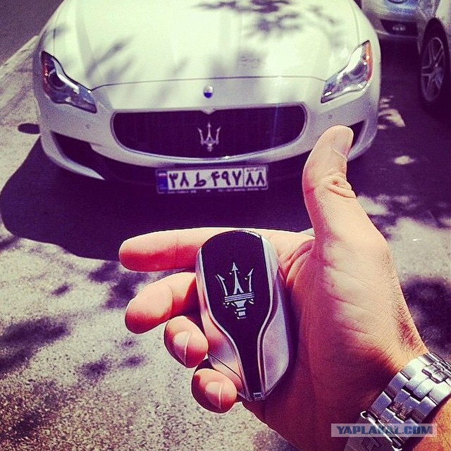 Как отдыхает золотая молодежь Ирана