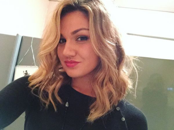 Когда девушкам скучно на работе