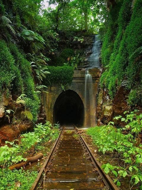 Невероятные тоннели - страшные и опасные