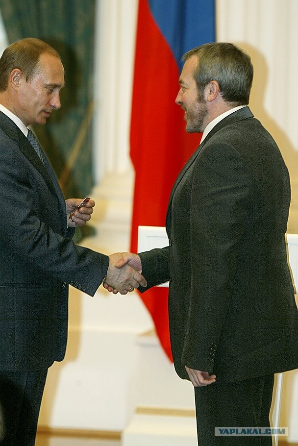 Соловьёву орден.