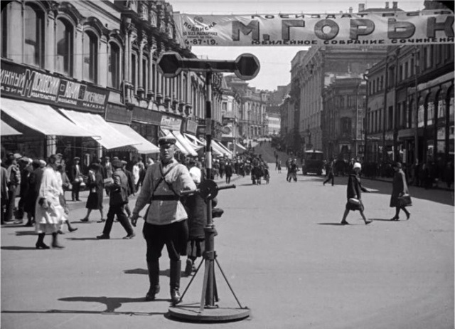 Лица, события, эпохи: редкие исторические фотографии, которые перенесут вас в другое время