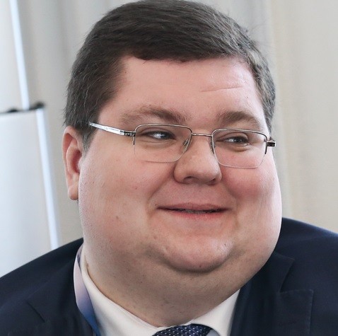 Михаил Касьянов* может стать первым, чью недвижимость изымут в пользу государства по новому закону о дискредитации ВС РФ