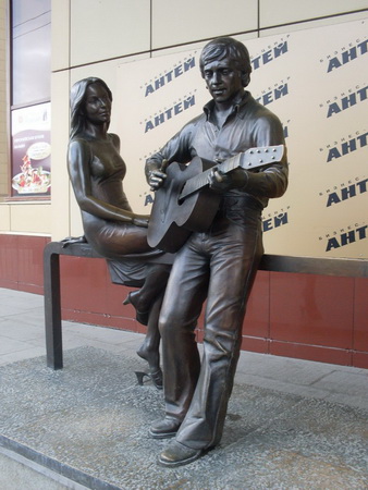 Памятники, которые делают мир добрее