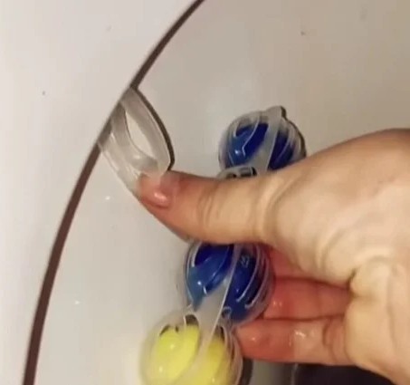 Пробка от бутылки с маслом