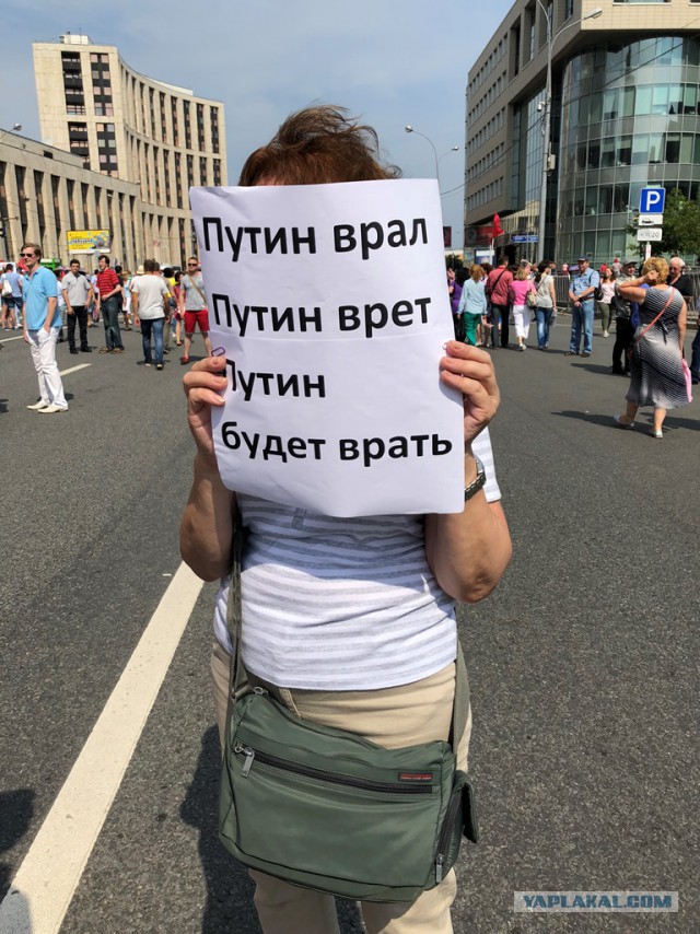На тот свет - без пенсии. Как корреспондент "НИ" считала возраст умерших