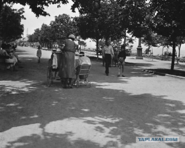 Одесса 1933г. Фото. Разгар "голодомора". Автор фото писатель Жорж Сименон