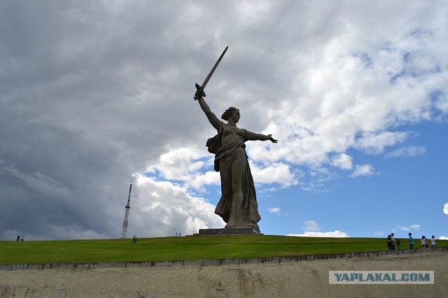 Вершина статуи "Родина-мать"