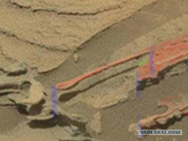 Curiosity прислал с Марса снимок парящей ложки