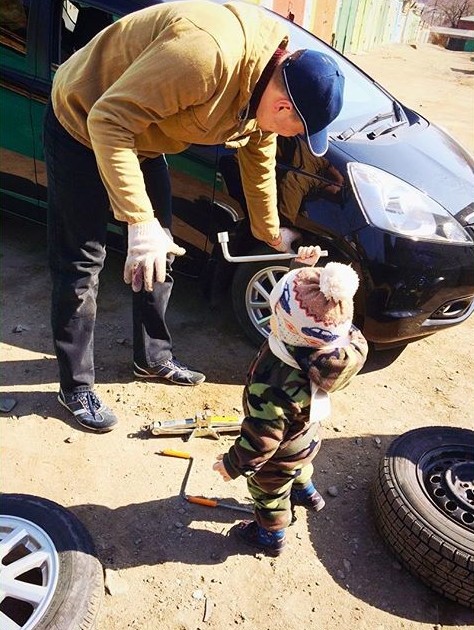 Вот, что получается, когда батя берется за воспитание ребенка!