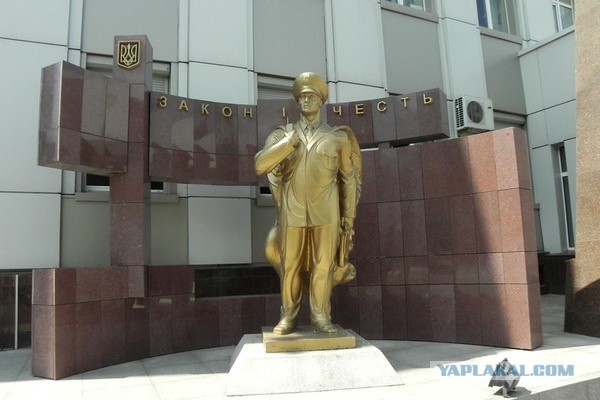 Интересные памятники вашего города