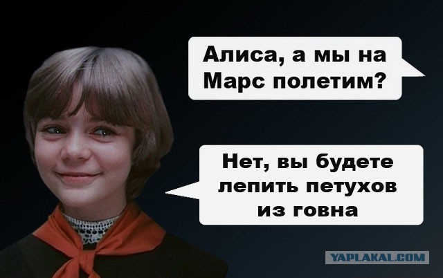 Что-то немыслимое происходит в городе Мурманске , по всем улицам в сопровождении ГИБДД заваривают люки.