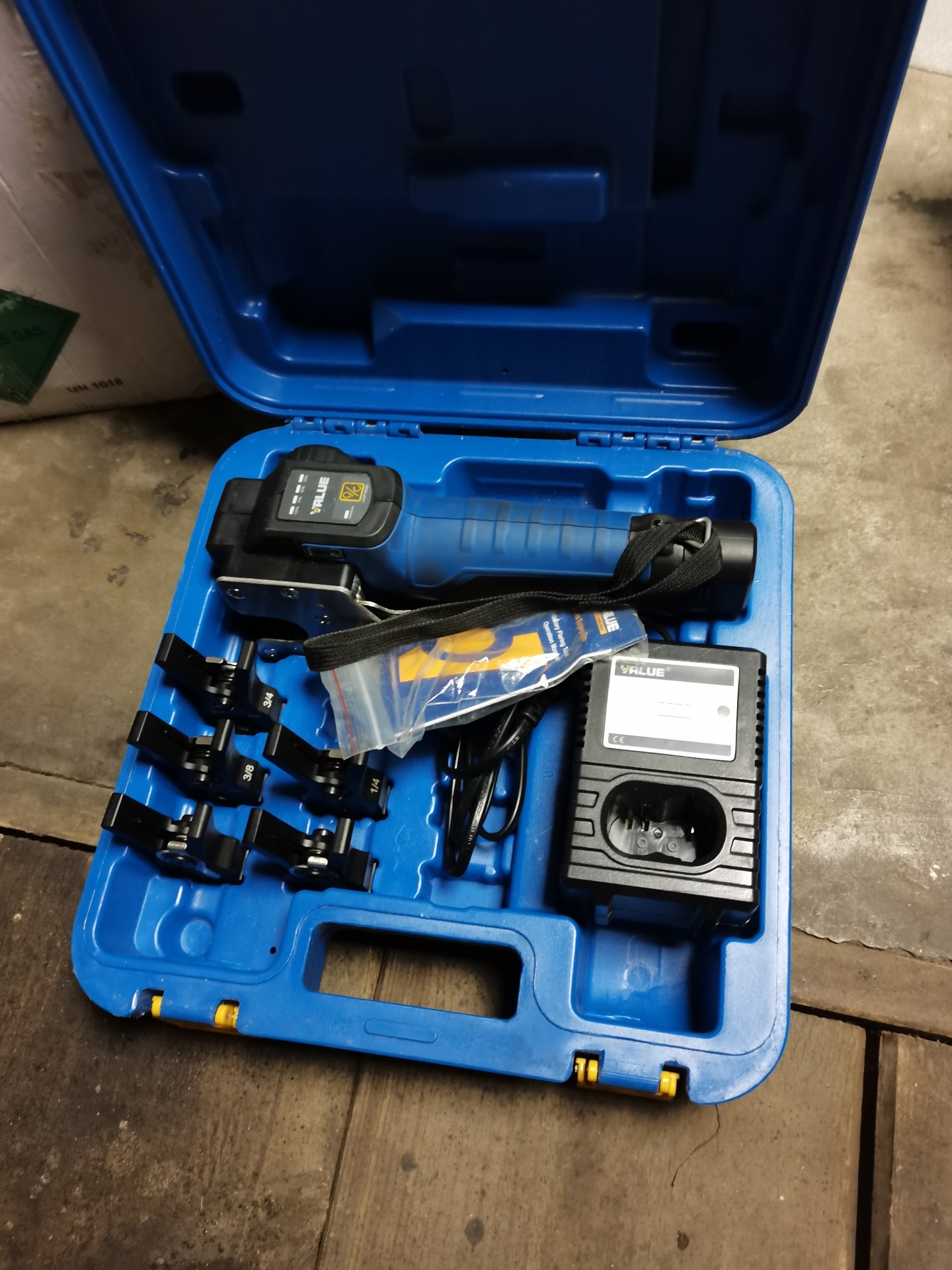 Аккумуляторная вальцовка для медных труб милуоки. Вальцовка электрическая vet 19 lis value. Вальцовка value 19li. Вальцовка ра-23(250. Vet 19 lis.