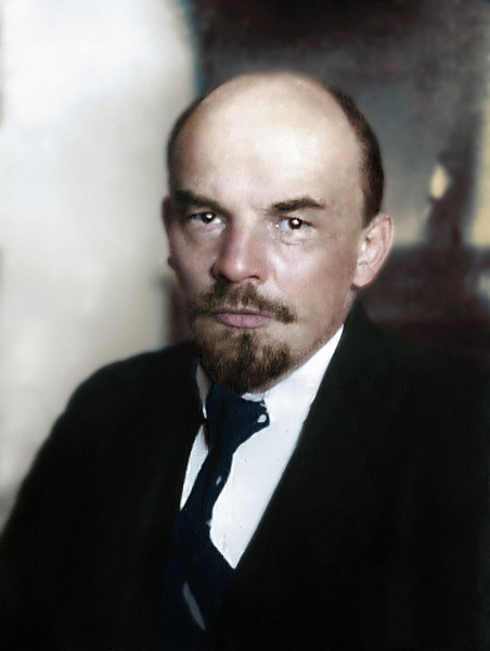 Жизнь Ленина в 35 фотографиях