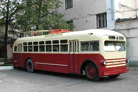 Игра на ЯПе: Угадай АВТО-8