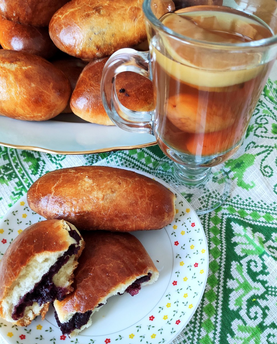 Пирожки с черемухой