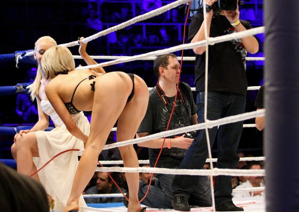 Поветкин-Кличко: $7 млн на билетах на бой...