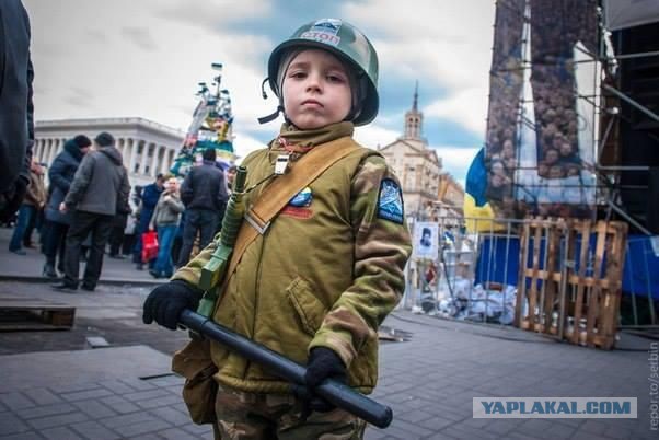 Девочка-боец бригады «Призрак»