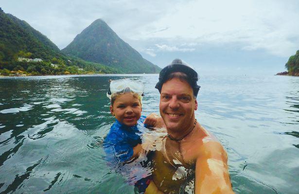 Решили пожить в кайф: пара с двумя детьми продала все имущество и отправилась в путешествие