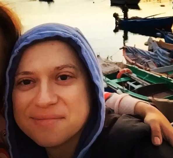 Гоша из сериала «СашаТаня» покинул проект, отказавшись пропагандировать алкоголизм и лень