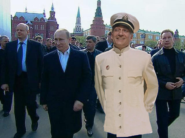 Белый плащ