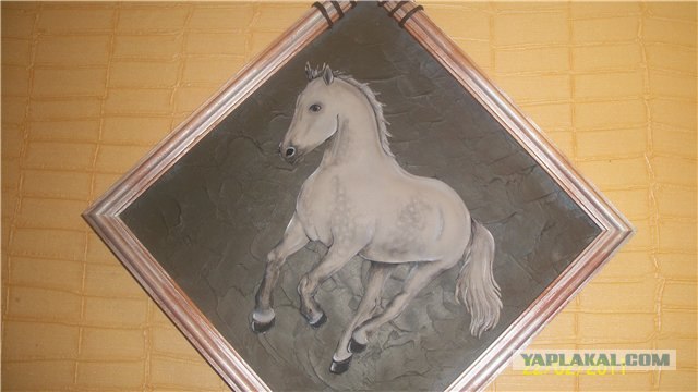 Картины из кожи