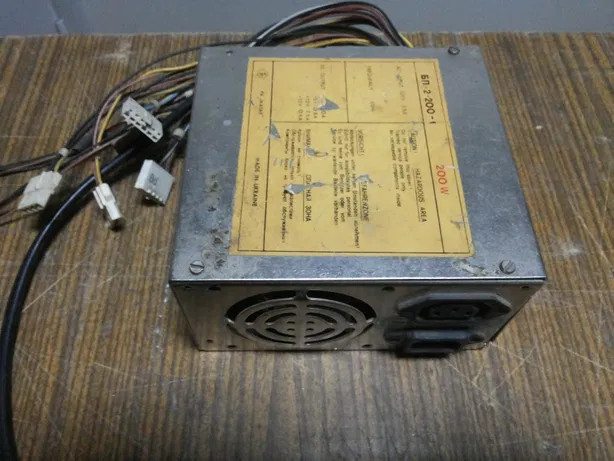 Компьютерный блок питания формата ITX сделанный в СССР