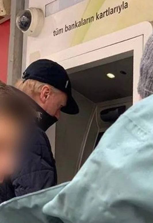 Анатолий Чубайс ушел с поста специального представителя президента России по вопросам устойчивого развития и уехал из страны