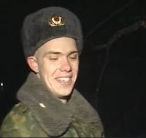 В Краснодаре спасали кота, забравшегося на дерево...