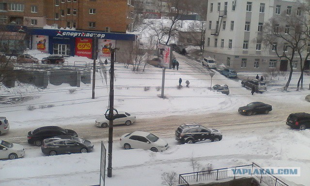 А во Владивостоке снова снежок