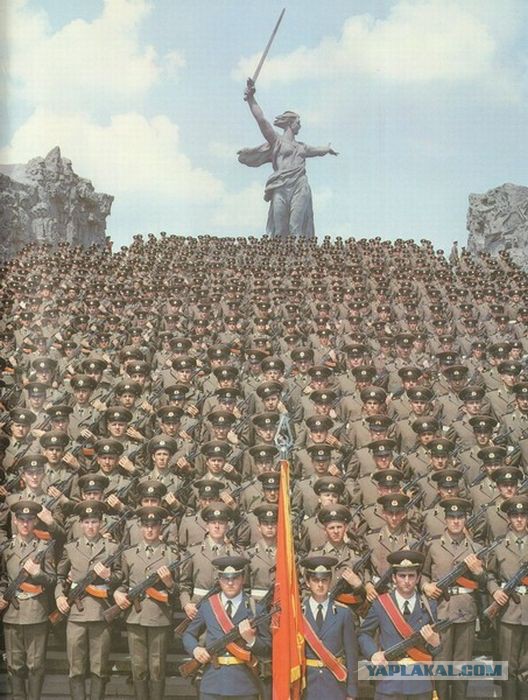 В армии не до грусти