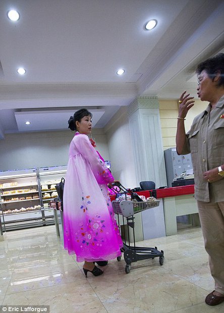 Что запрещено снимать в Северной Корее