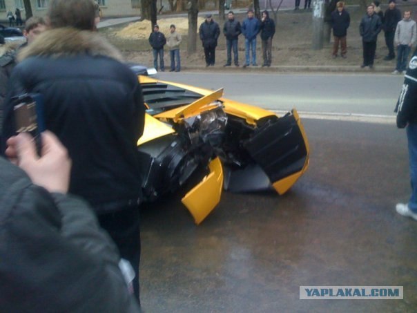 Авария Lamborghini