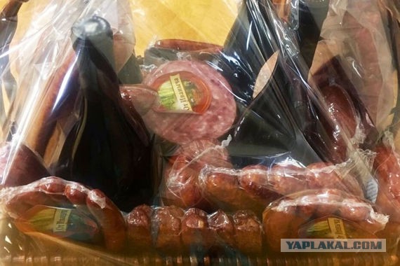 Новогодний продуктовый набор Героя Советского Союза в СССР