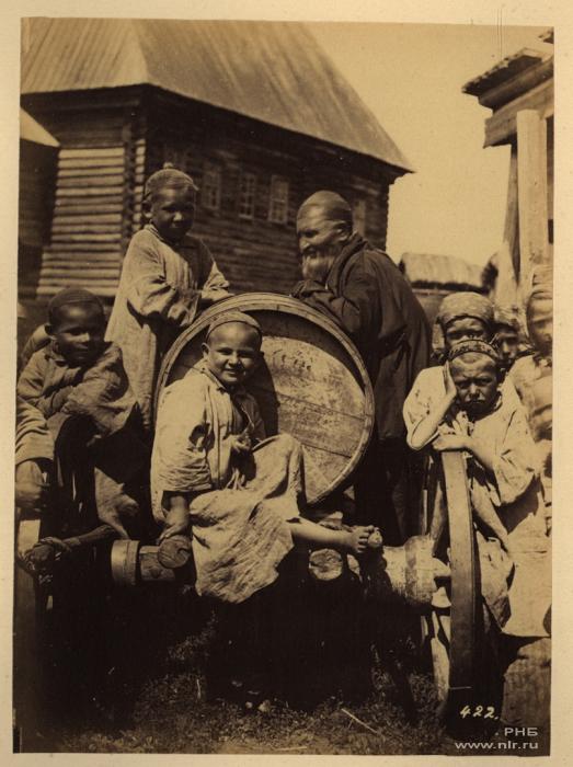 Российская империя в фотографиях. Детство.