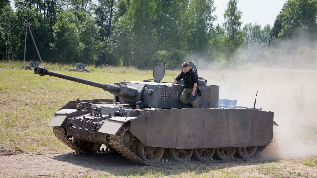 Сегодняшний танк. Сегодняшний танк. Т-72 мариуполь. Т-80бвм. Леопард 2а4.