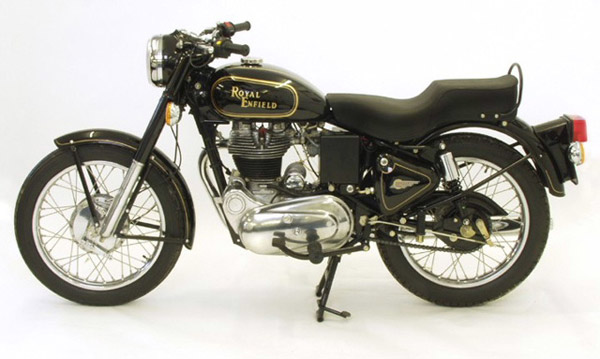 Ручная раскраска бензобака Royal Enfield