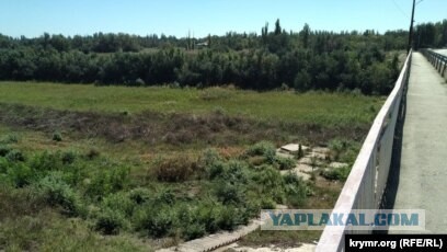 В Крым пошла вода
